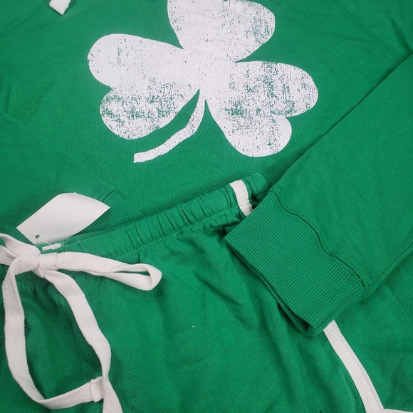 NEW St. Patricks Day Outfit Loungewear Medium Cute - Picture 4 of 7